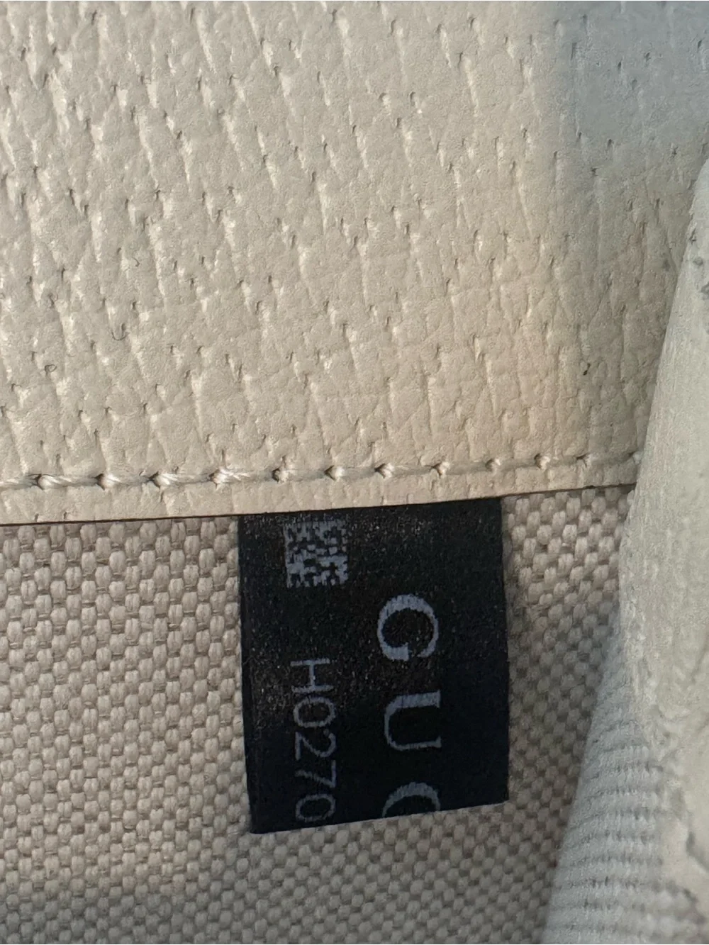Gucci Dionysus Medium Leather Cream Shoulder Bag with Silver Detail - Picture 8 of 10